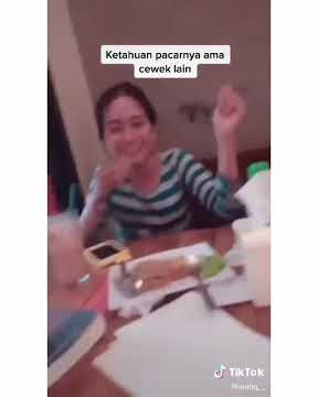 story whatsapp sedih banget kalo liat pacar selingkuh didepan mata