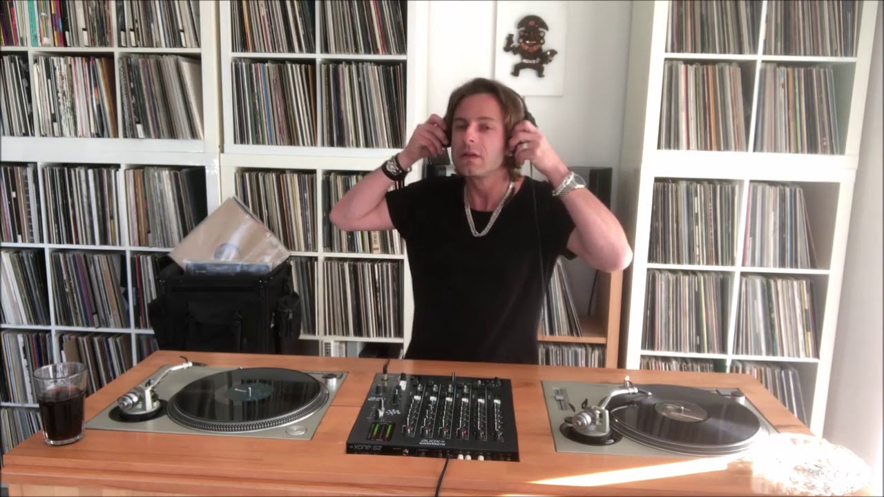 Watch Sascha Dive - Livestream Two (25.04.2020), DJ Mix, Deep House, House, Tech-House, Techno, Minimal on YouTube Watch Sascha Dive - Livestream Two (25.04.2020), DJ Mix, Deep House, House, Tech-House, Techno, Minimal on YouTube