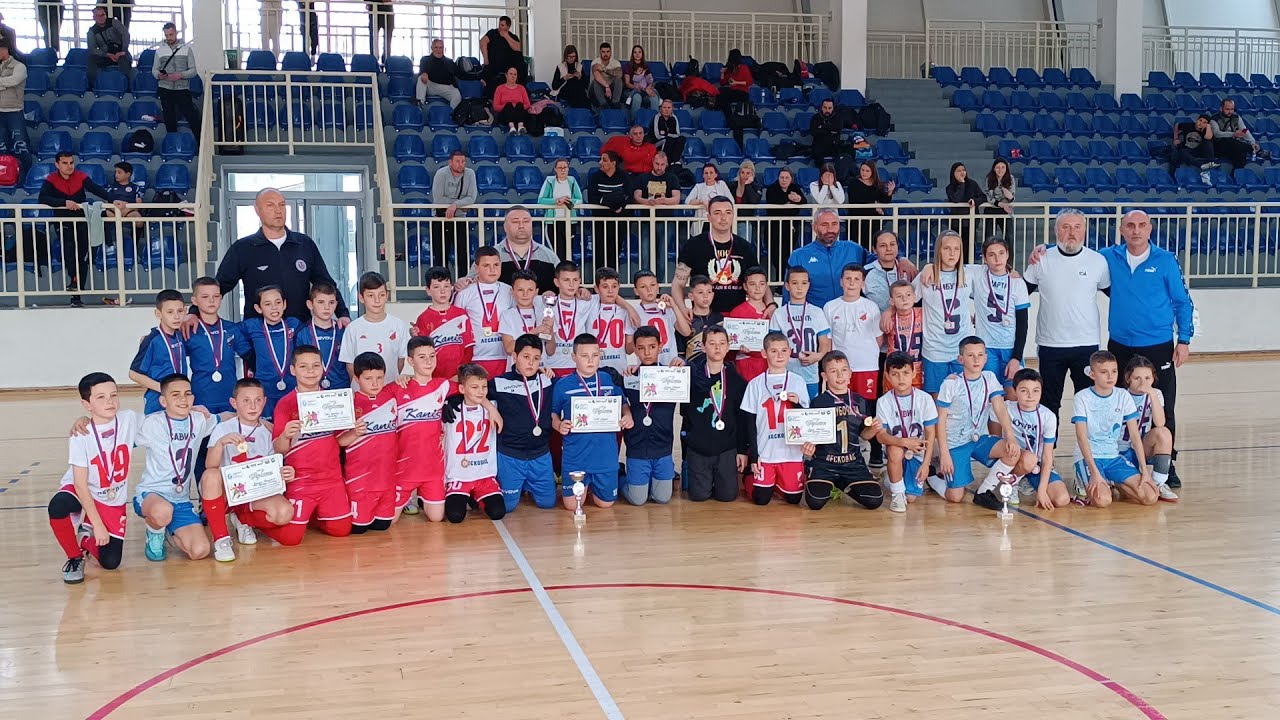 SVEČANA DODELA MEDALJA FFA FUTSAL ZAVRŠNICA ZA PRVAKA SRBIJE LESKOVAC 2023/24 U9 2014.
