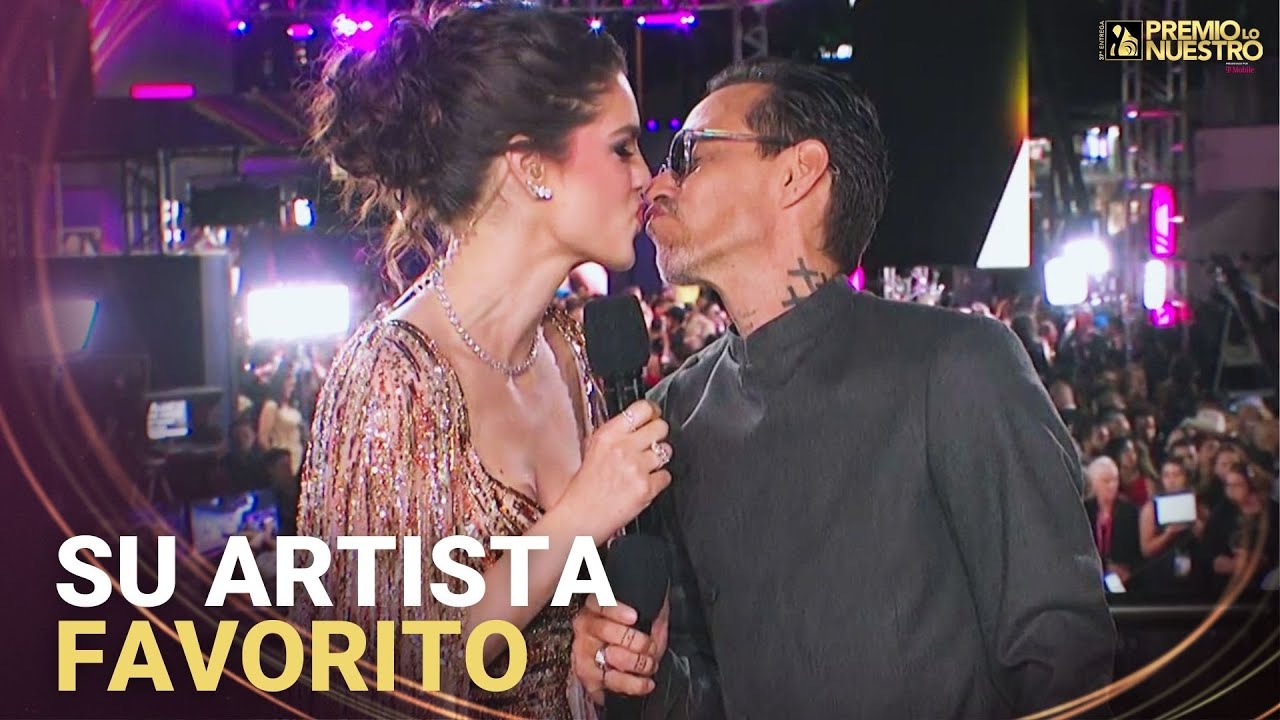 Nadia Ferreira entrevista a Marc Anthony y acaban en beso en Premio Lo Nuestro 2025