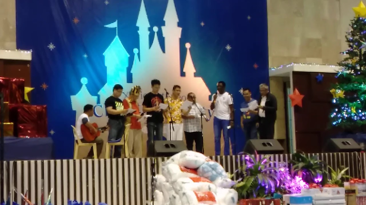 Jingle Bells in Korean and In excelsis deo in African YouTube