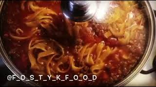 Макаронные гнёзда (tagliatelle) с фаршем (на сковороде)