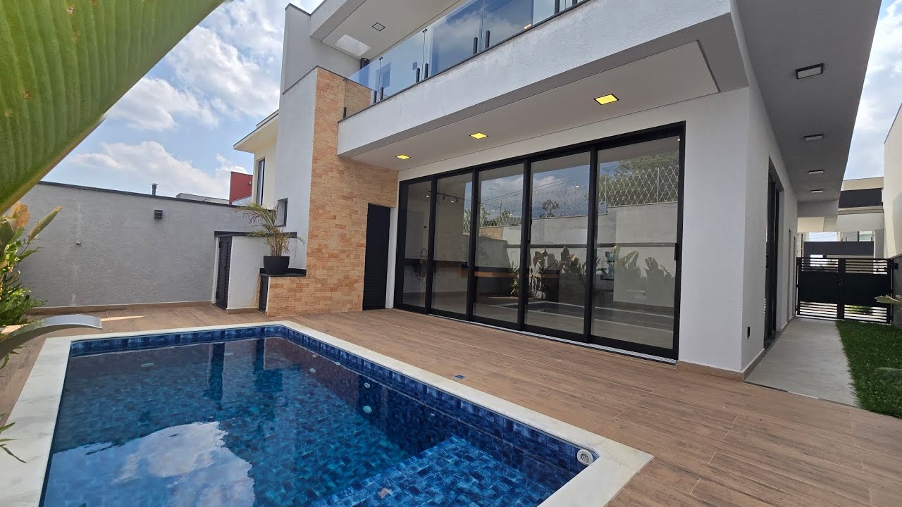 Casa à Venda no Condomínio Reserva Ermida–Jundiaí/SP Moderna, funcional e c/ vista pra serra do japi