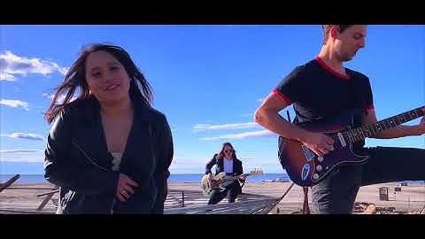 Girl on the Rise - Hello Noon (Official Music Video)