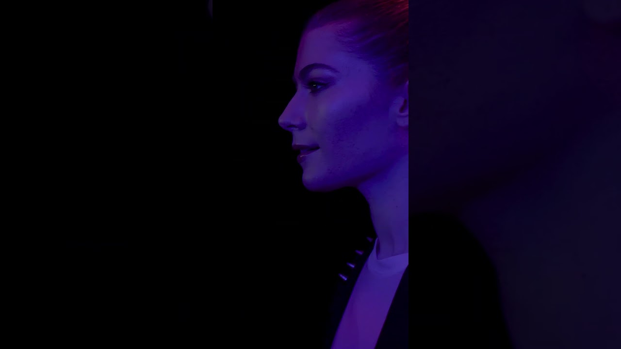 Fancy virtual display that don't need headset  