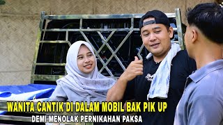 THIS DRIVER WAS SURPRISED TO FIND OUT A BEAUTIFUL WOMAN APPEARED IN THE PICK UP