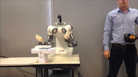Dual arm manipulation and obstacle avoidance with Kinect sensor