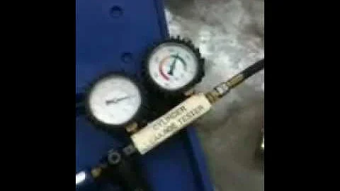 LAWNMOWER REPAIR: cylinder leakdown test.