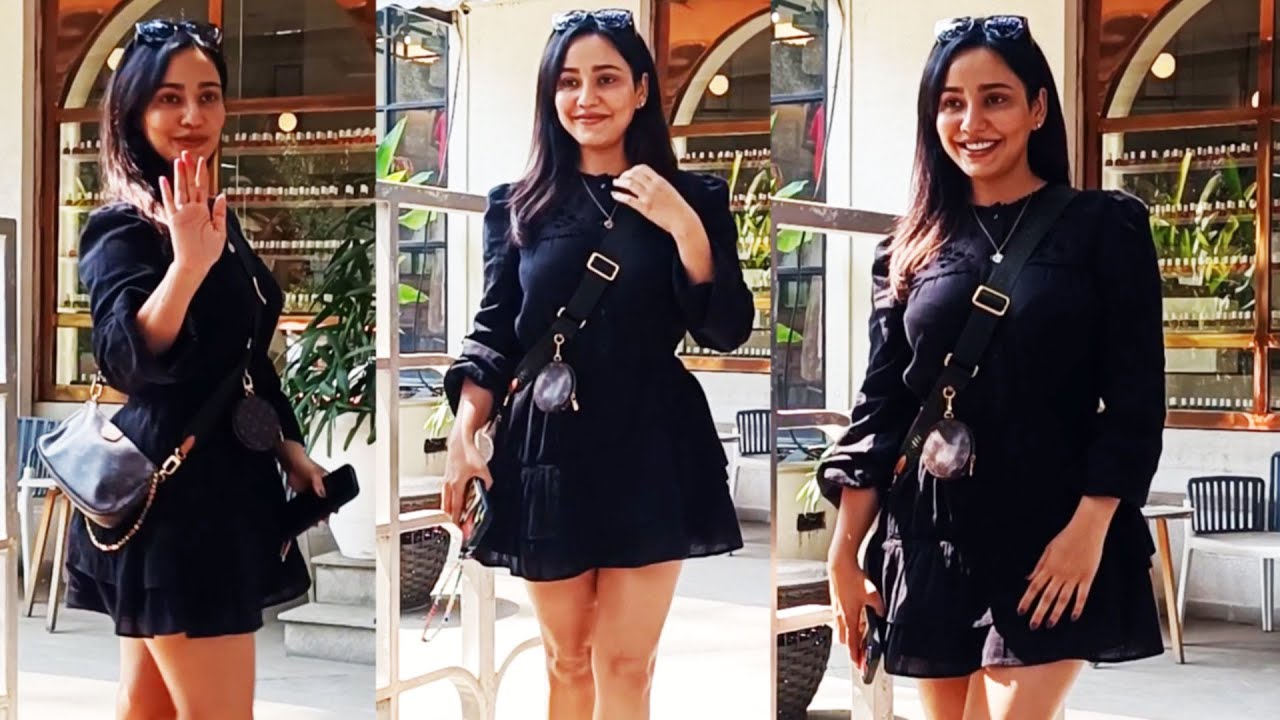 Neha Sharma Looks Stunning as She Steps Out in Bandra - YouTube