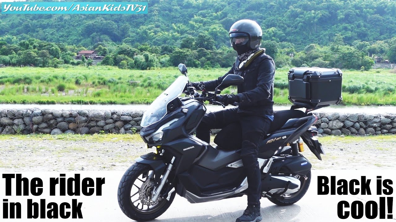 Honda ADV 160 Adventure Scooter. The Rider in Black! The Black Rider! Riding a Motorcycle is Fun!