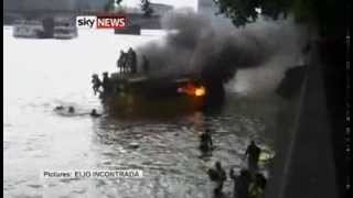 Duck Boat passengers jump into the Thames after amphibious craft sets on fire and starts sinking