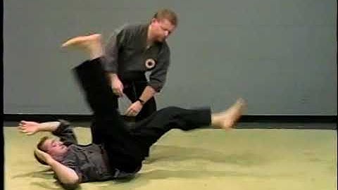 Kenpo Ground Fighting Introduction to Top Straddle offense
