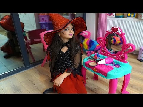 Masal Kostüm Partisi için Cadı Makyajı Yaptı!  Masal pretend play witch costume & kids make up toys