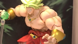 This Dragonball Z Broly Figure Is Crazy Menacing - IGN Access