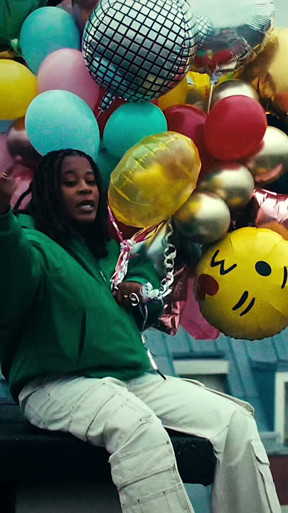 Vicky R - Lobby 🔑