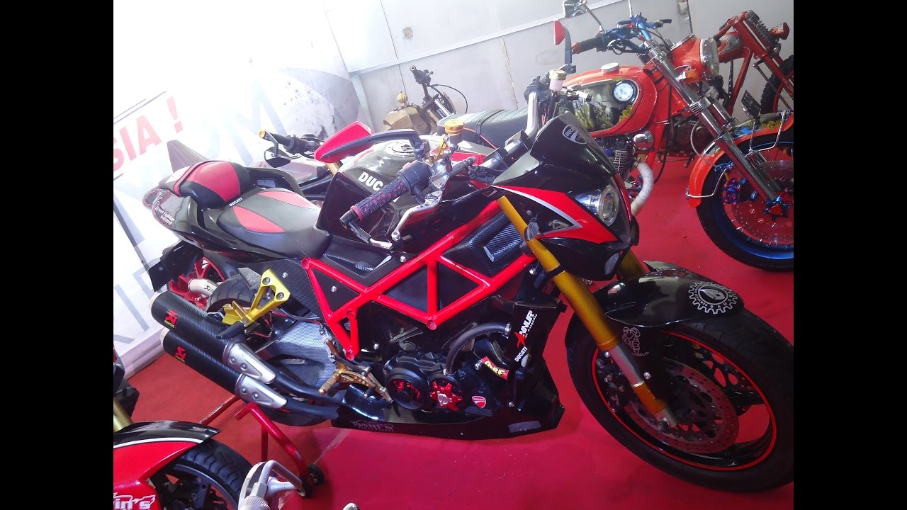 Full Custom Honda Tiger Modifikasi Bergaya Ducati Sreetfighter 848