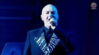 Olly Alexander and Pet Shop Boys perform It's a Sin (Live from BBC One's New Year 2022)