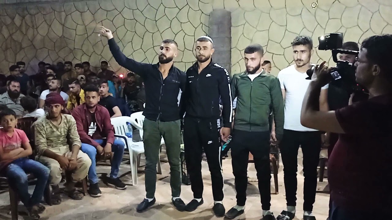 الفنان احمد ابو النور /دبكة#عرب عالتقيل افراح الدانا آل #عرب مع زينة شباب الدانا .