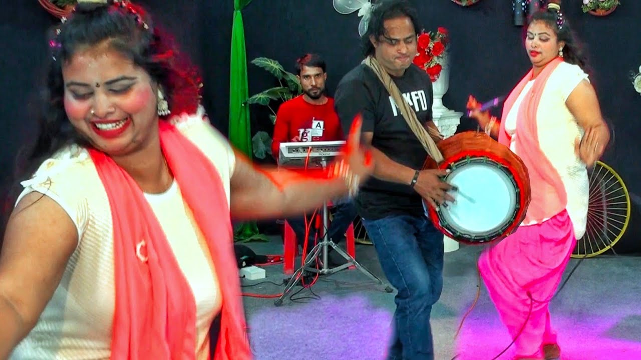 হিন্দি মিউজিক নাচে ডিজে মেঘলা। new viral song