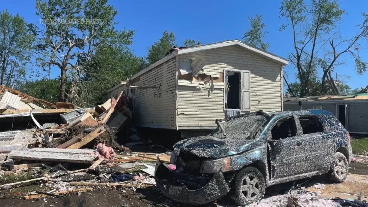 Cleanup underway following Michigan tornadoes - YouTube