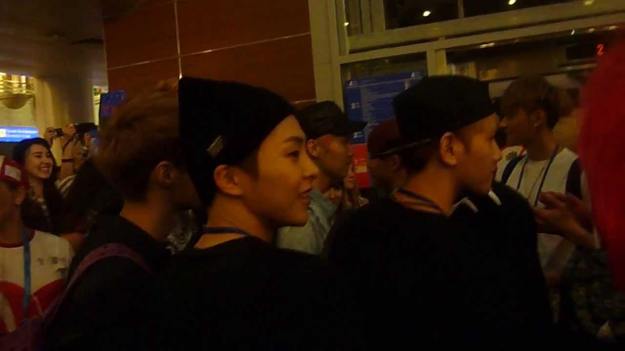 Exo in Russia (Sheremetyevo airport) part 2
