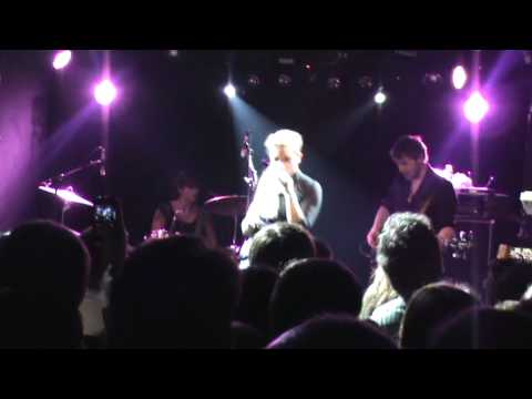 NEW YOUNG PONY CLUB - Oh Cherie (13-05-2010, Live ...