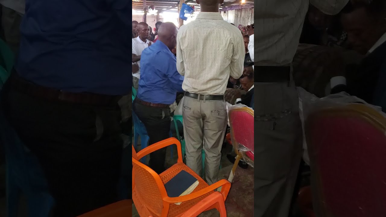 Louange en Tshiluba chez tatu mutombo