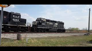 HZRX SD40-2 #6094 and NS GP38-2 #5661