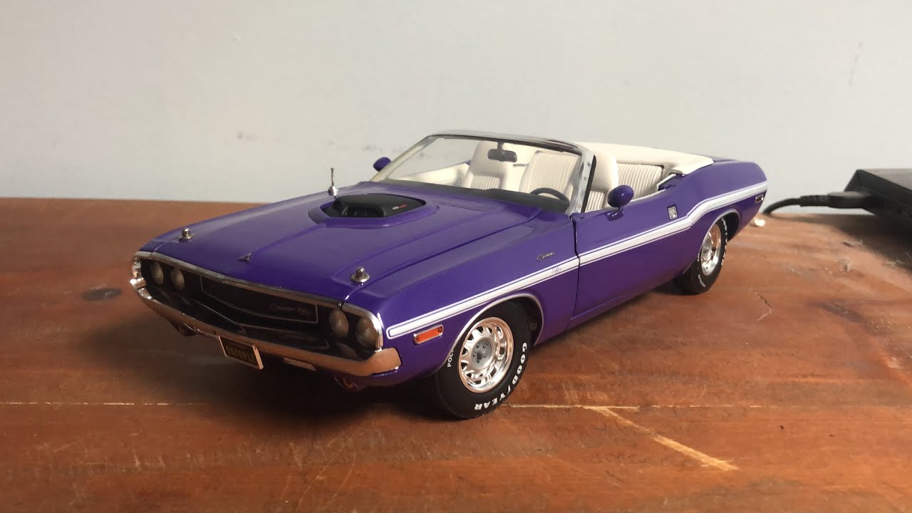1:18 1970 Dodge Challenger R/T by Greenlight