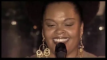 Jill Scott - Golden (Live in Paris)