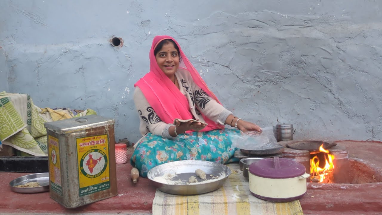 बाजरे की रोटी बनाना सीख लो 🤗#vlog #vlogging #blog #viral @neelammeenaofficial 