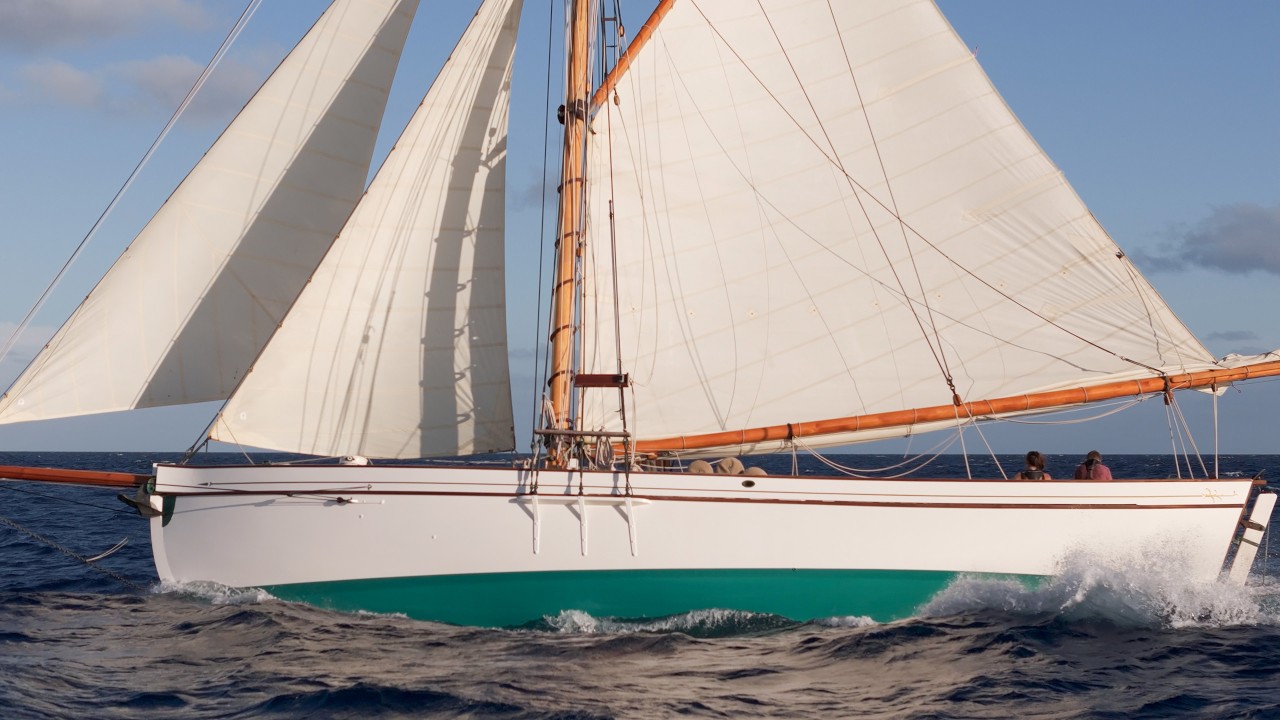 ⁣ASMR pure cinematic sailing - wind, waves and a wooden boat (4K)
