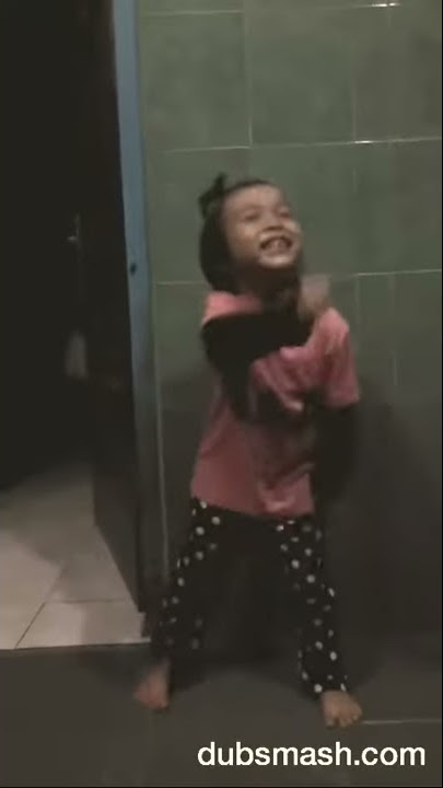 Lucu Banget,,vidio anak kecil joget sambalado.