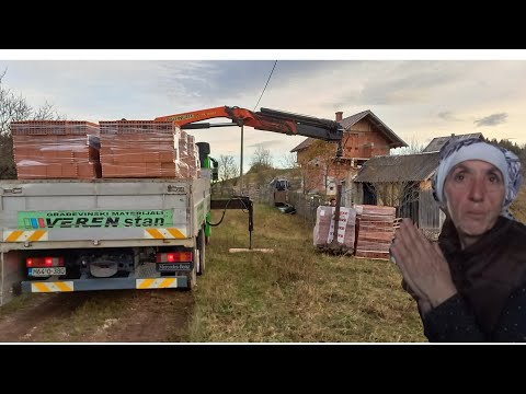 Dopremljen prvi kamion materijala za izgradnju Nafijinog skromnog doma👉Hvala svima porucuje Nafija!!