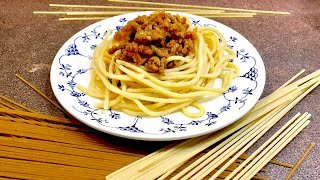 Спагети Болонезе- италианска рецепта за вашата трапеза- много вкусно, ароматно, апетитно ястие
