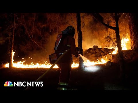 Firefighters battle to control worst wildfire in decades on spanish island of tenerife