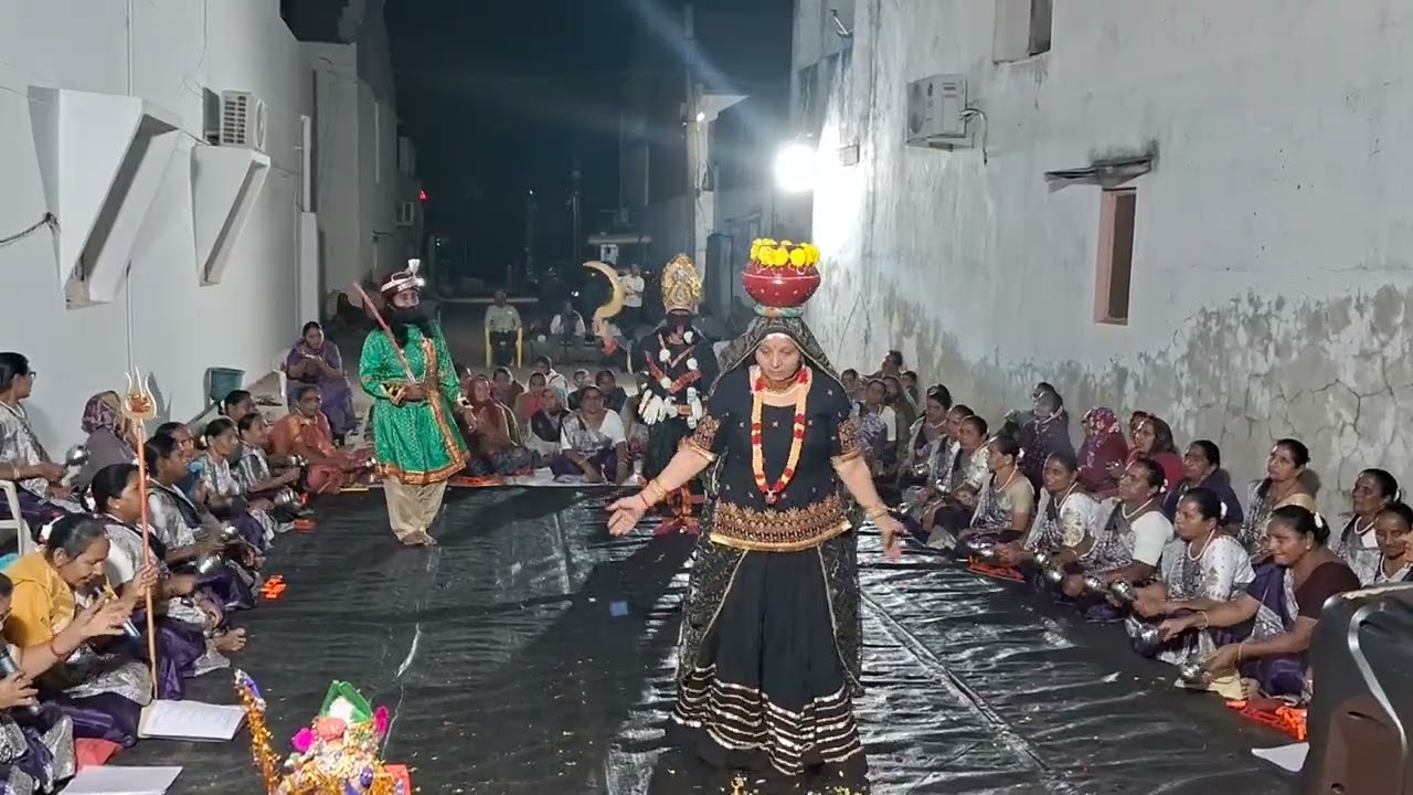 મહાકાલી નો ગરબો  જય અંબે મંડળ મોઢેરા મોબાઈલ  નંબર  ,9913933909,