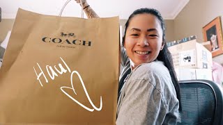 COACH OUTLET HAUL and Marc jacobs Candy Pink Tote Bag What's In My Bag