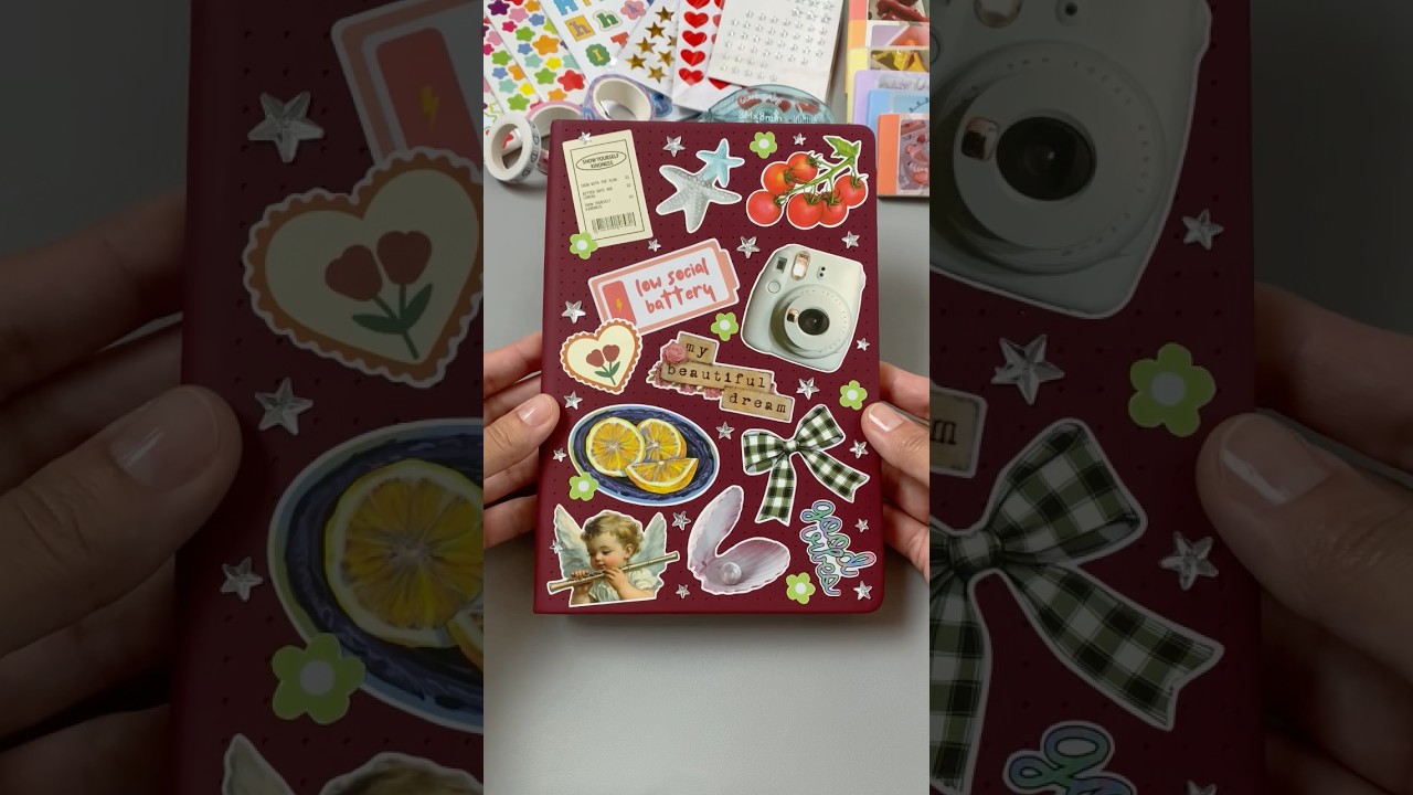 Decorating my first Junk Journal ✨