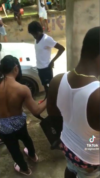 teebone a hole a vibes on the ends