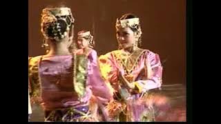 TAM ROYS  SALAM MANIS JOGET GADIS DESA
