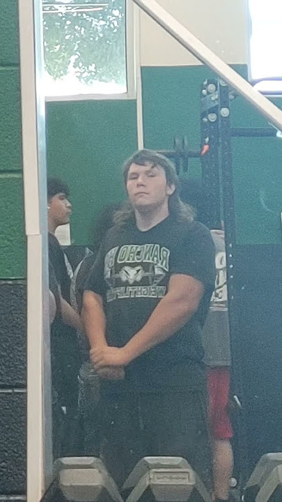 #stfu #nevergiveup #makemefamous #fyp #motivate #deadliftpr #heavyweights #strongerthanyou