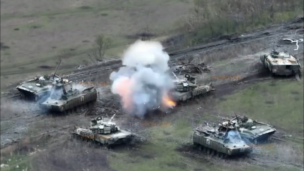 Brutal attack Ukrainian javelin missiles destroy dozens Russian tanks