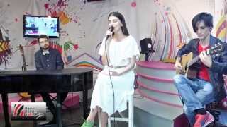 Alexandra Ușurelu - Când zâmbești (live la Radio3net, Florian Pittis)