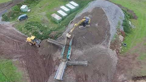 Powerscreen Warrior 2100 screener