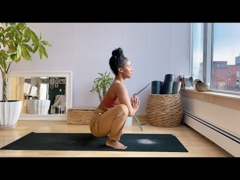 gentle yoga flow for a healthy uterus