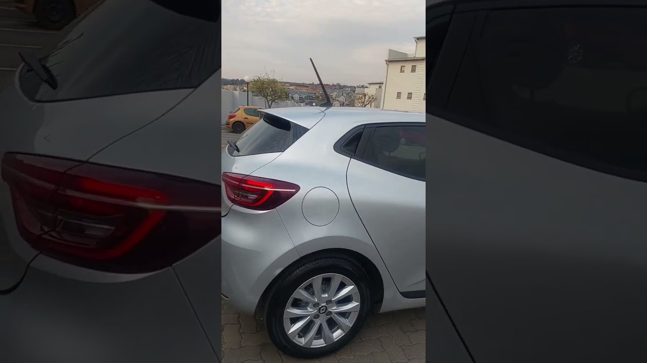 2023 Renault Clio 5 Zen interior and exterior view @ lelo car expo