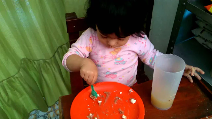 Jill Blanco desayunando