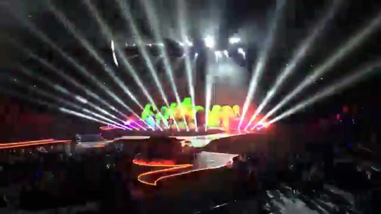 Lady Gaga - Partynauseous & Paparazzi - Melbourne 23/8/14 [artRAVE: the ARTPOP Ball]