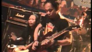 Download lagu Sungguh terpaksa Sungguh terpaksa